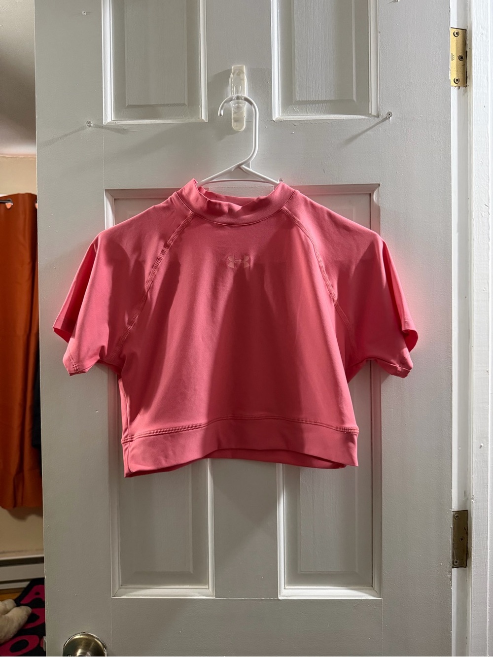 Under Armour Women’s Coral Pink Short Sleeve Crop Top